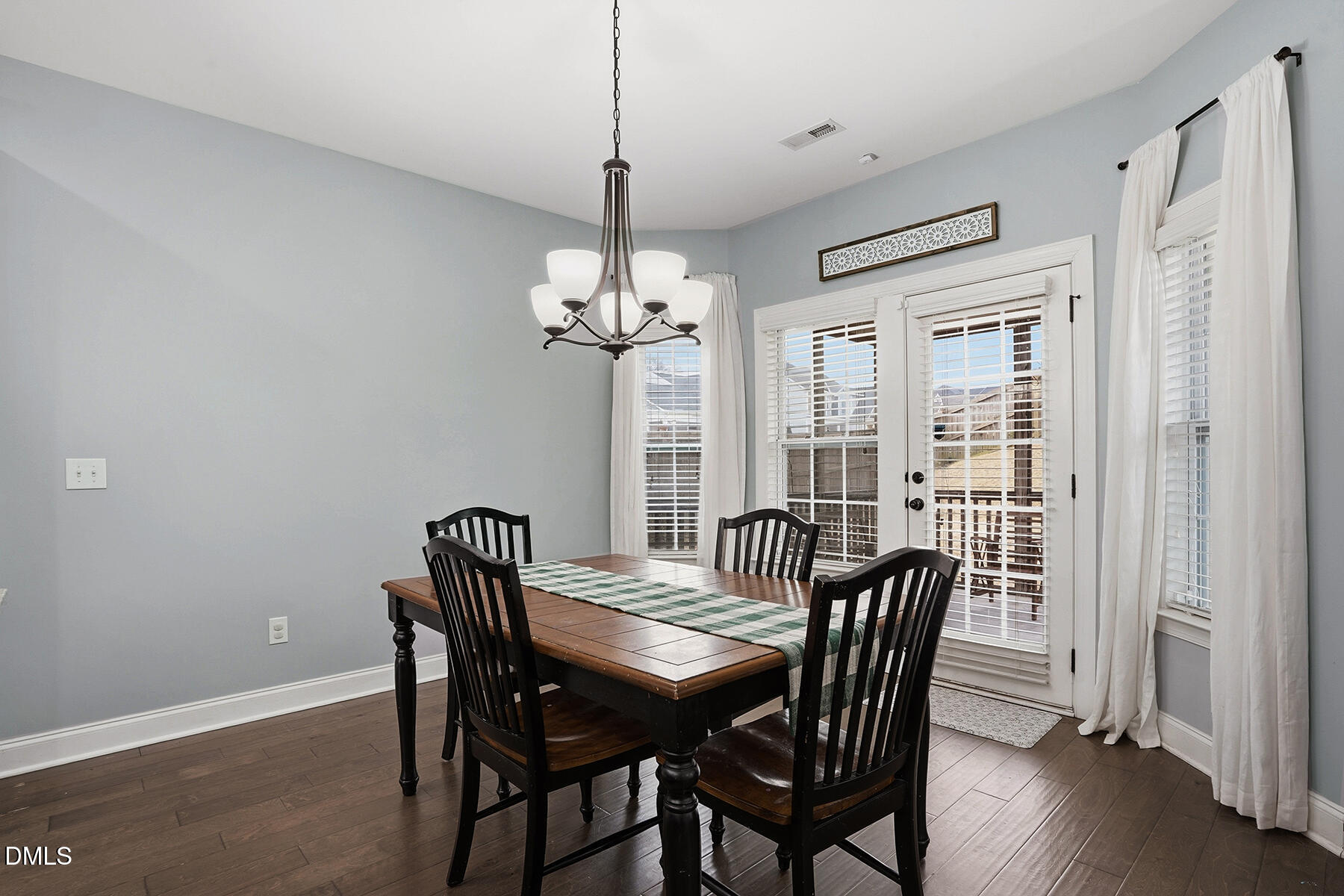 3901 Freemark Lane
