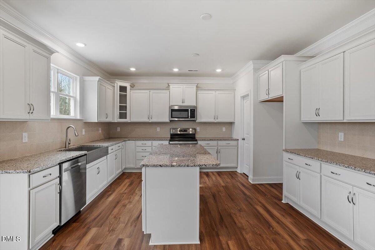 1433 White Spruce Drive