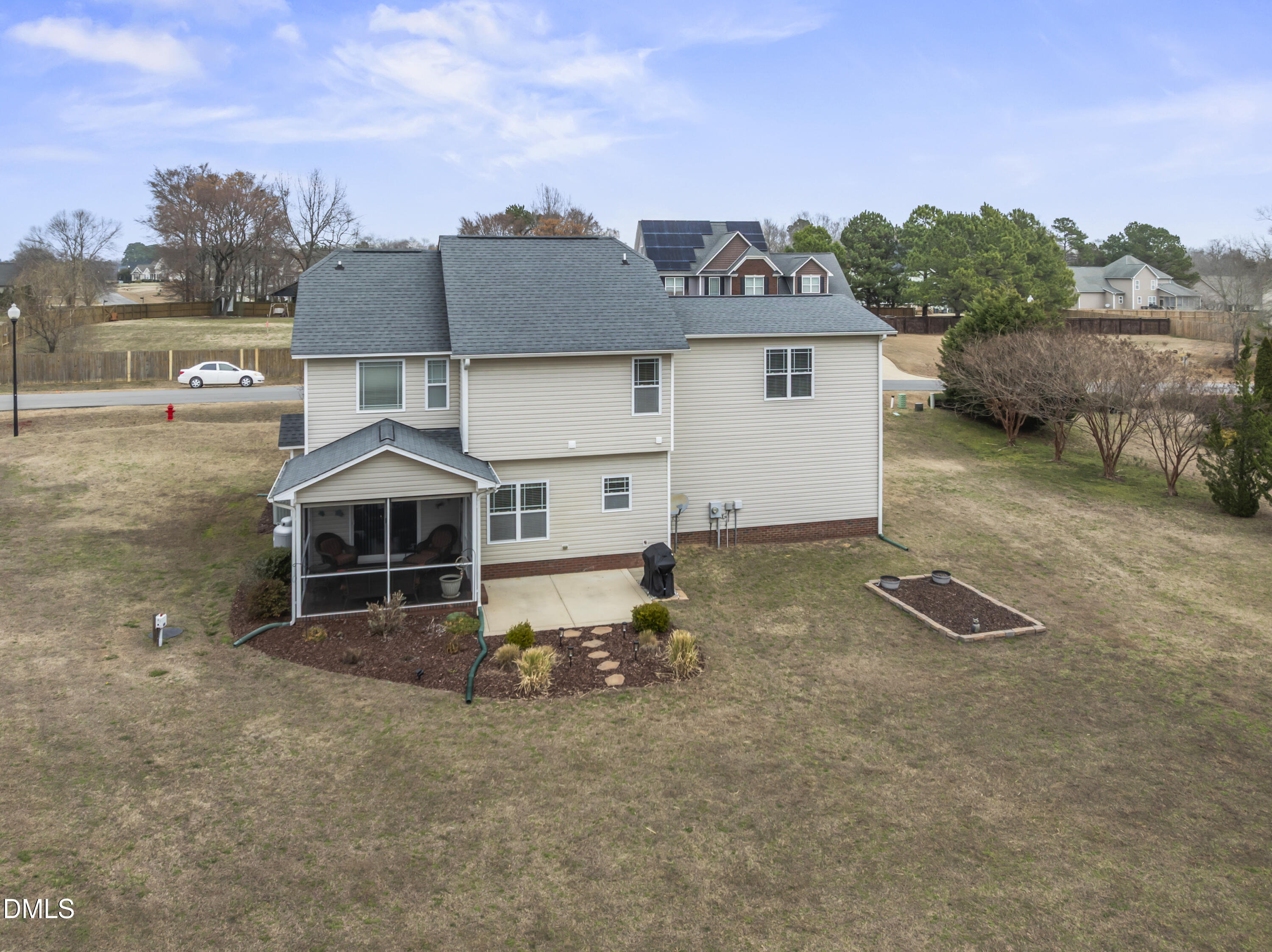 16 Gwendolyn Way