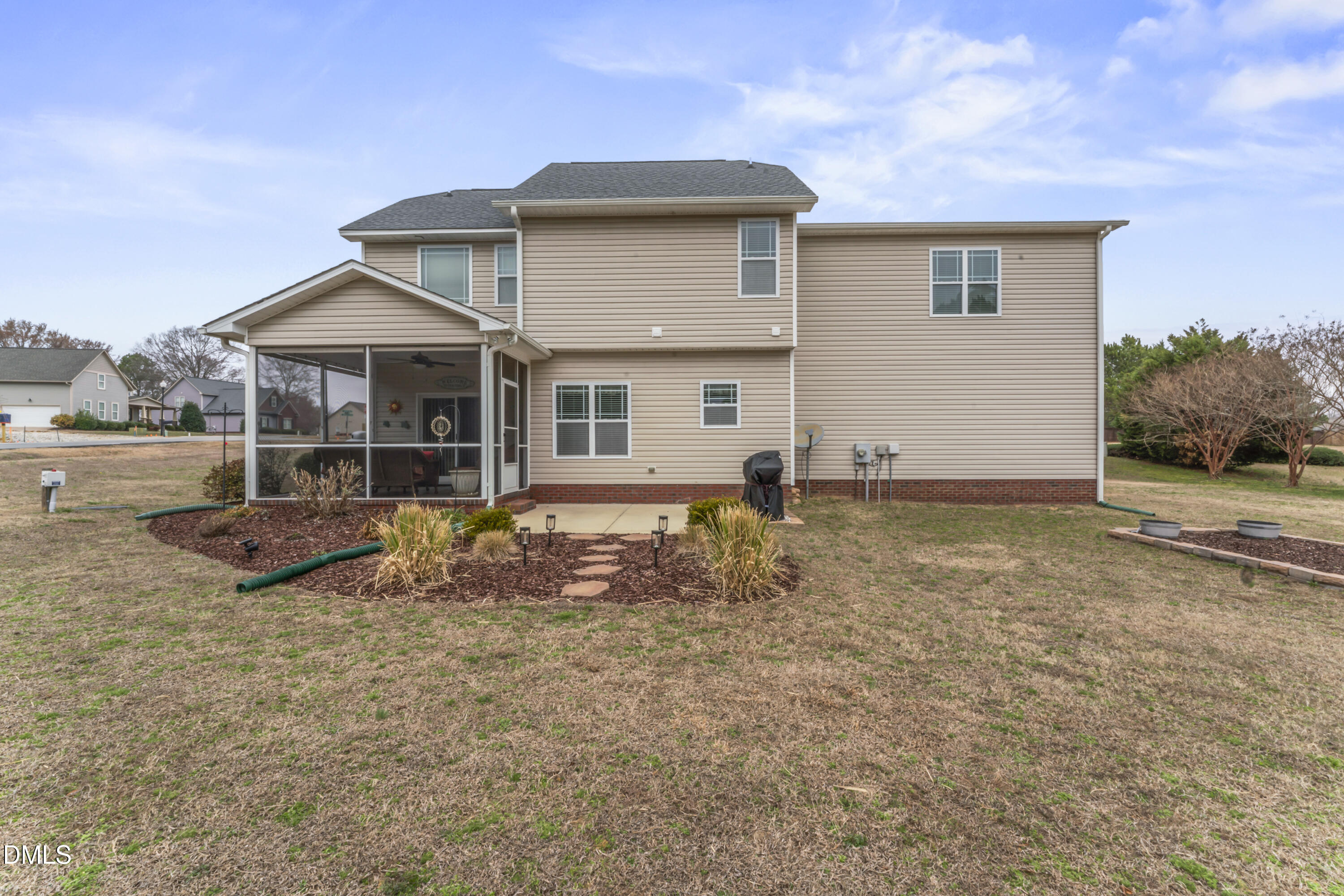 16 Gwendolyn Way