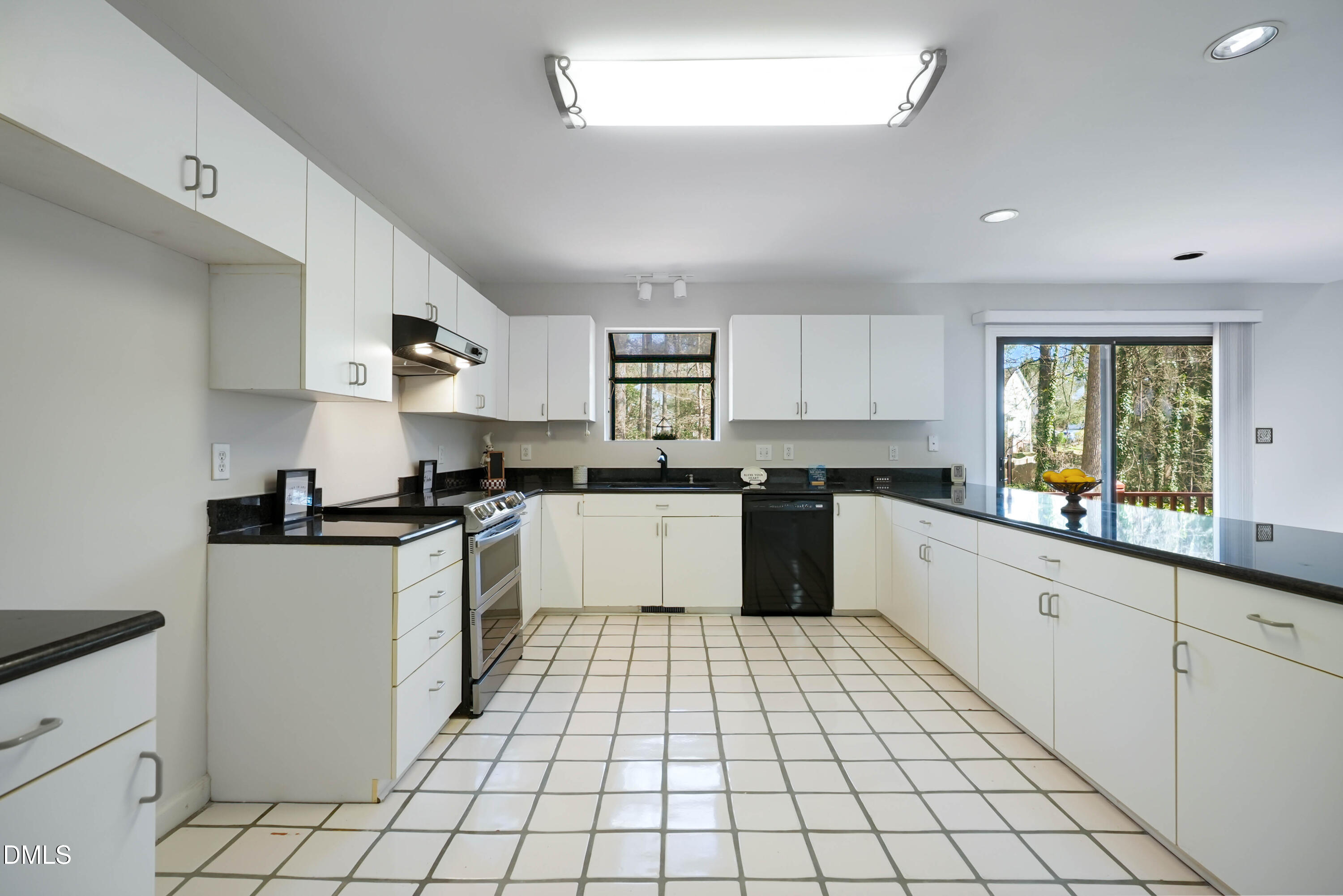 1500 Surfbird Court
