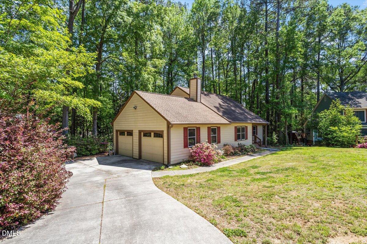 112 Ed Simmons Court