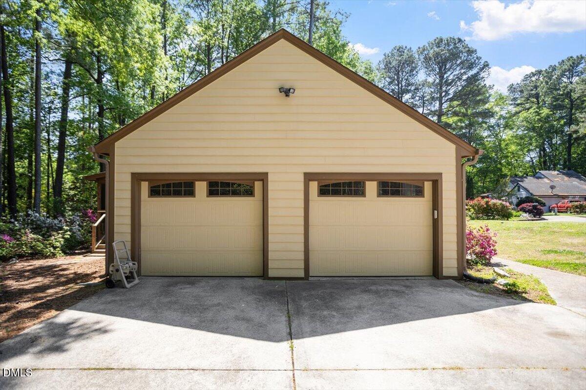 112 Ed Simmons Court