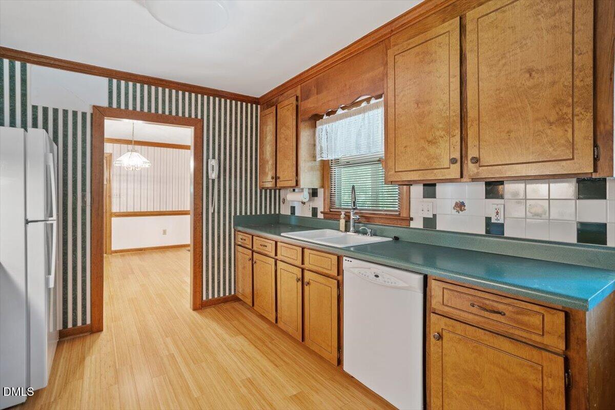 112 Ed Simmons Court