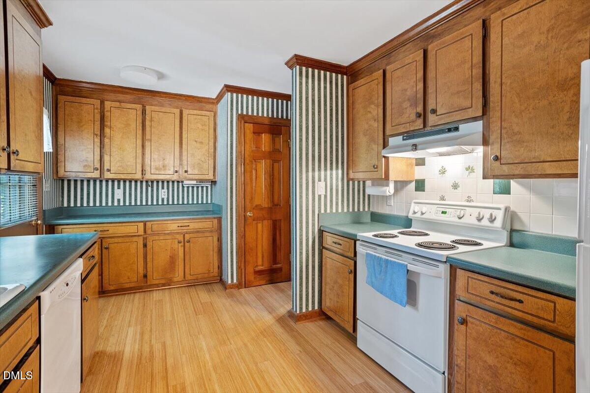 112 Ed Simmons Court