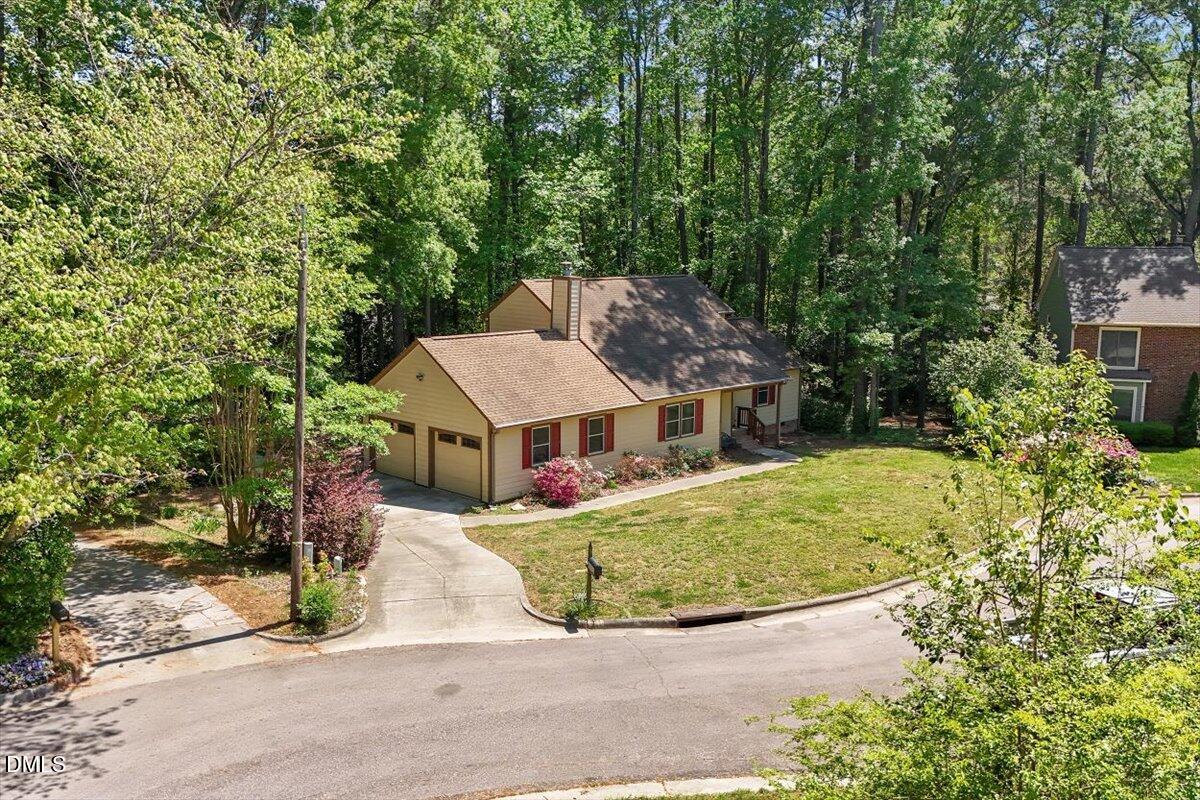 112 Ed Simmons Court