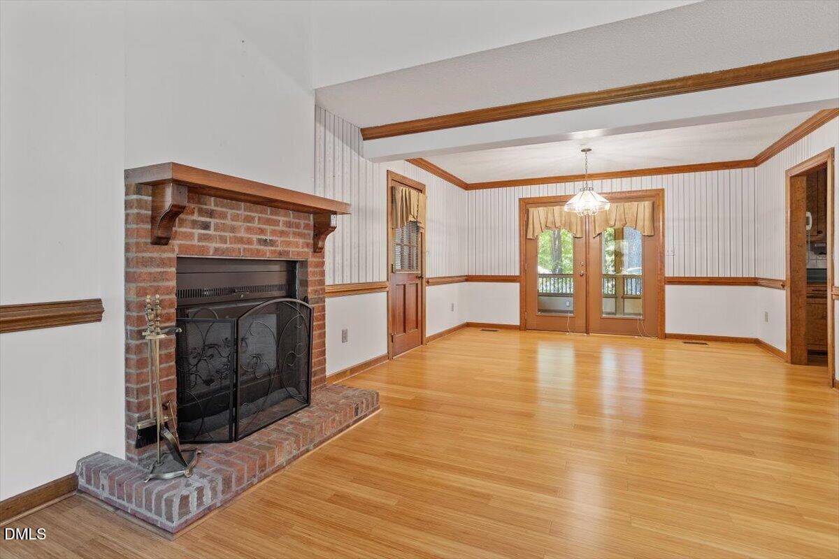 112 Ed Simmons Court