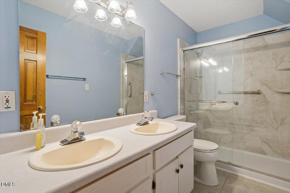 112 Ed Simmons Court