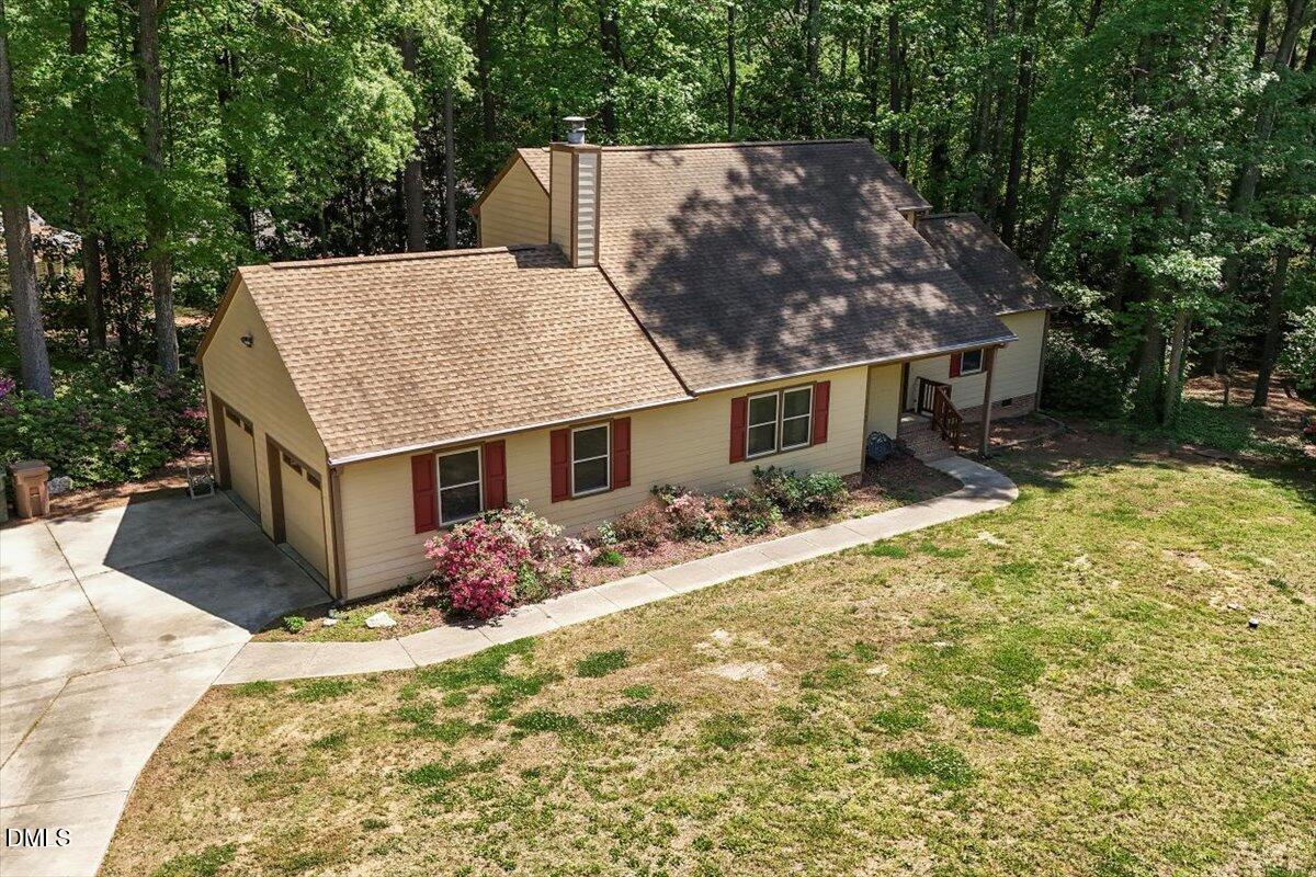 112 Ed Simmons Court