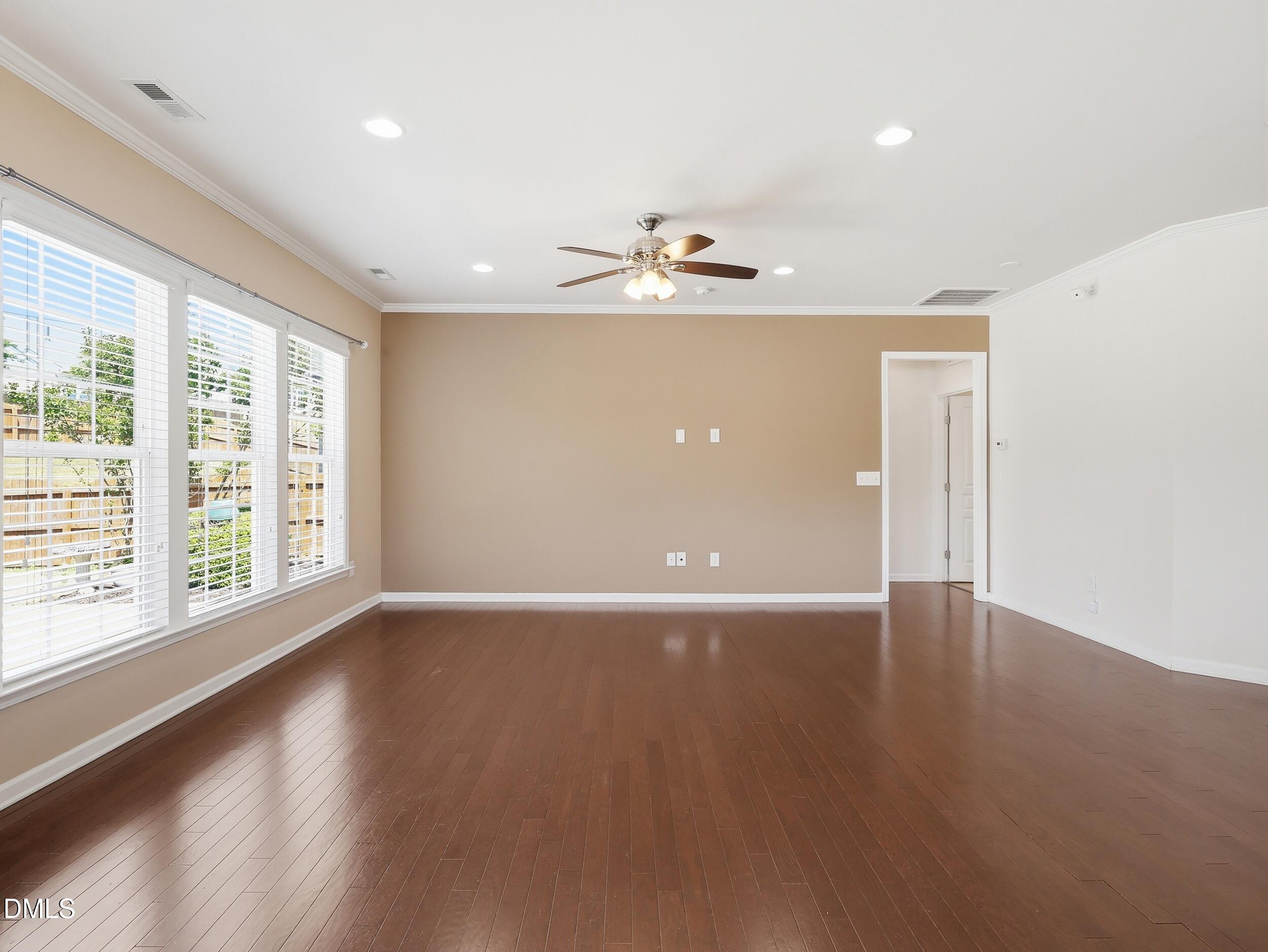 2407 Kinglass Drive