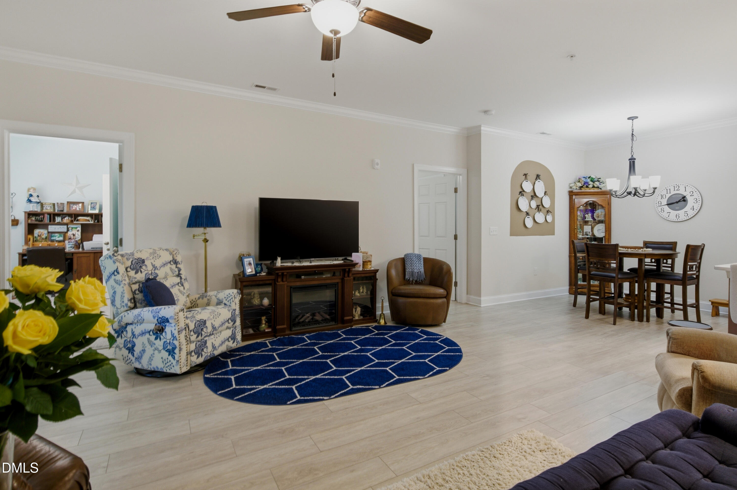 288 Gallery Drive Apt 204