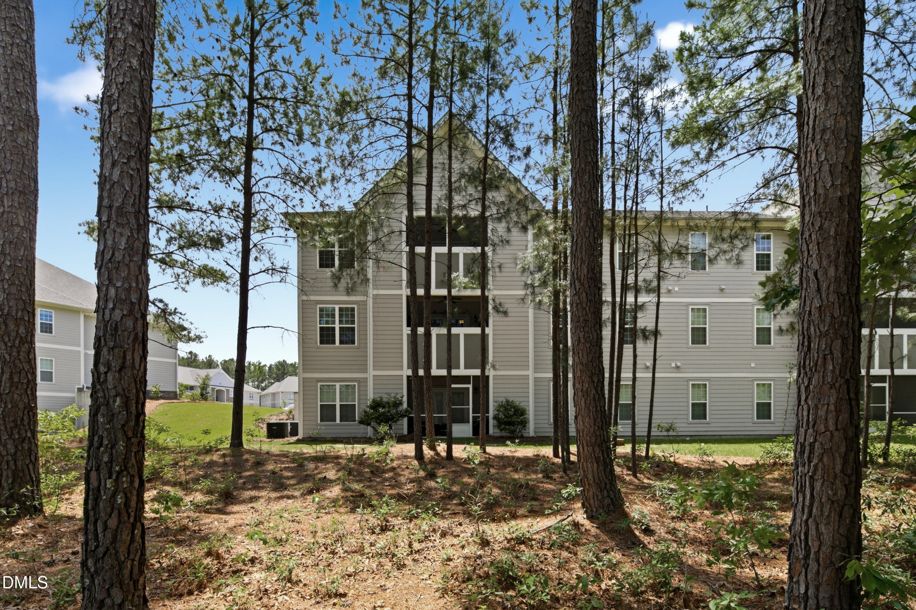 288 Gallery Drive Apt 204