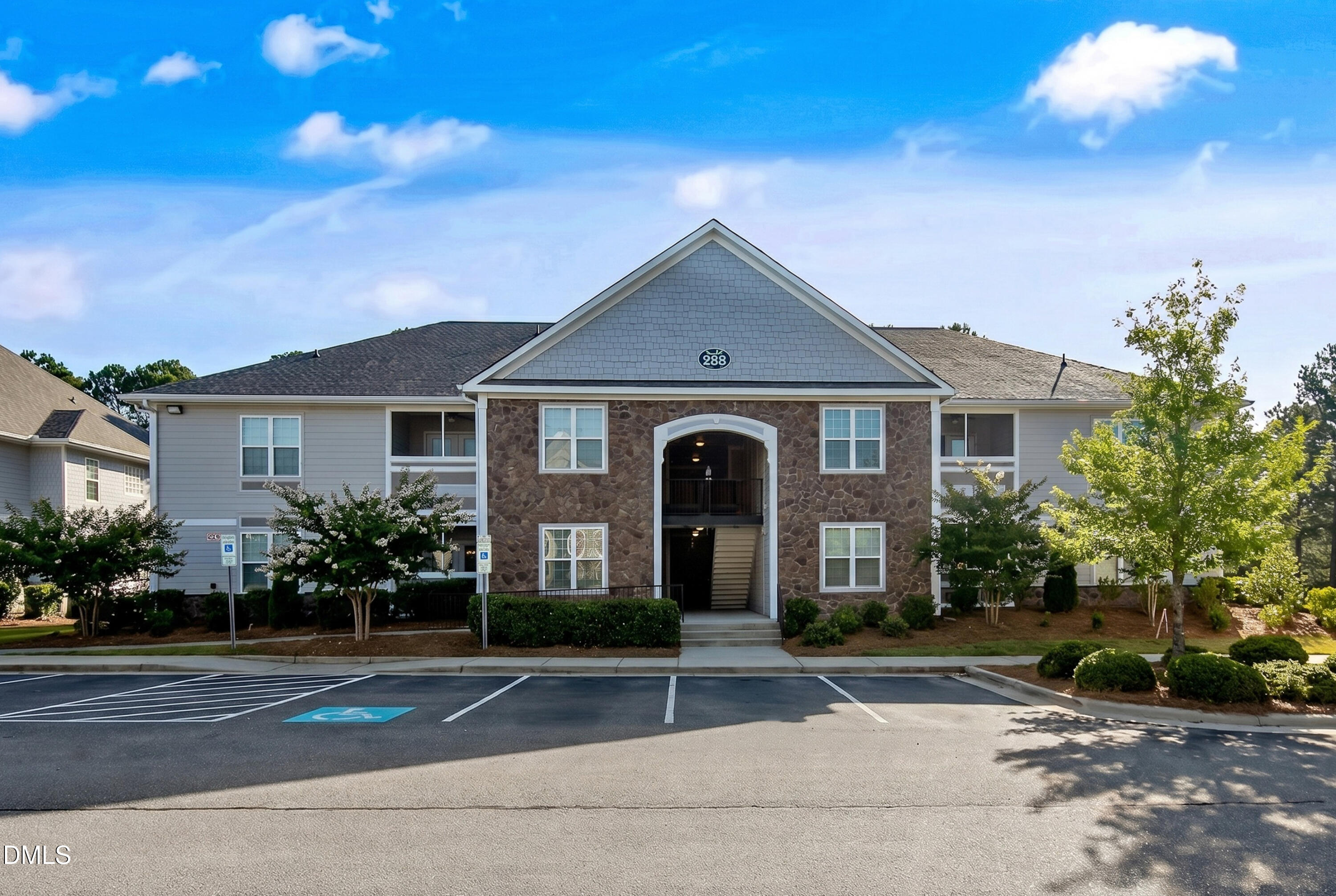 288 Gallery Drive Apt 204