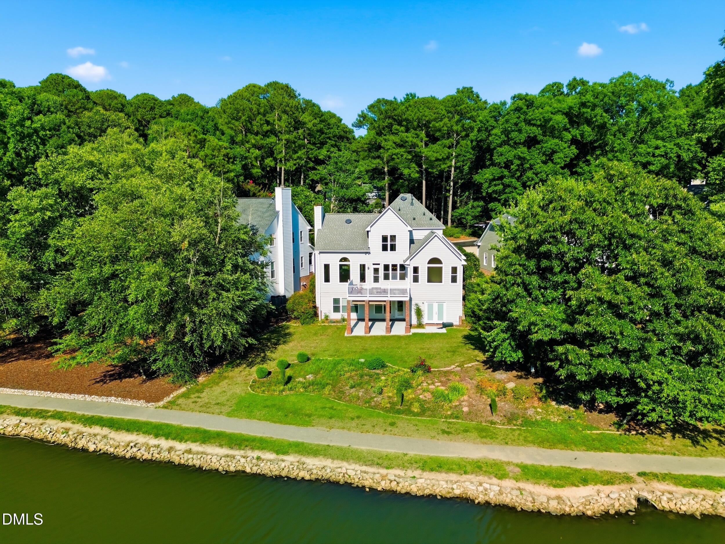 111 Windrock Lane