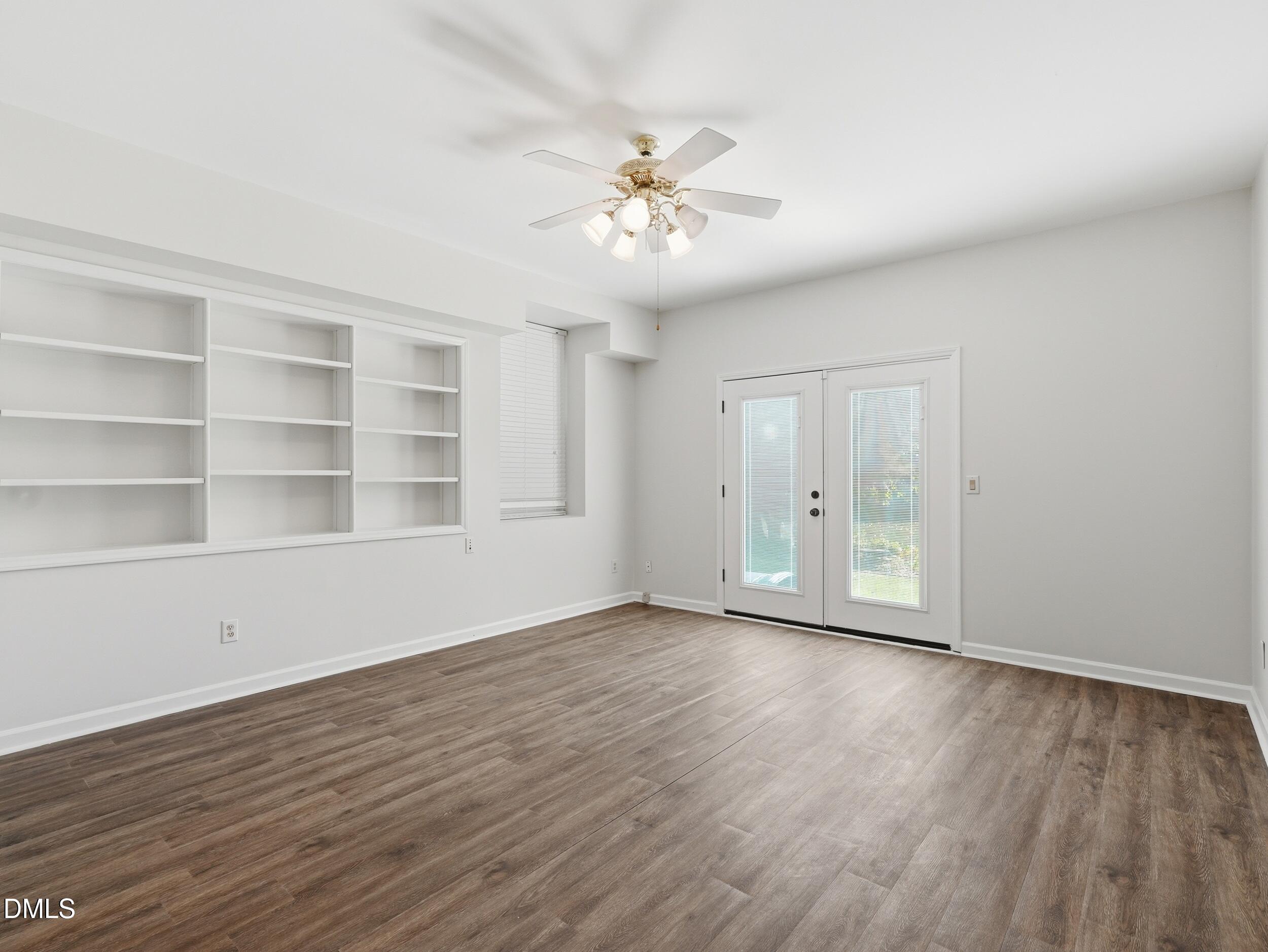 111 Windrock Lane