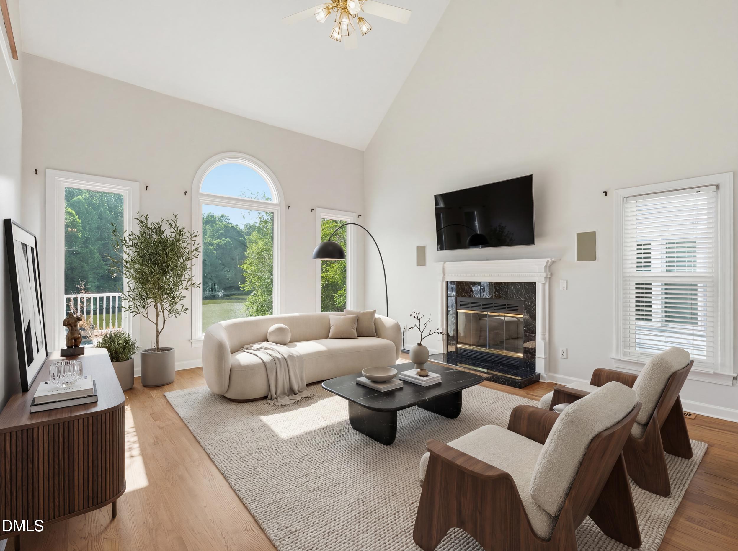 111 Windrock Lane
