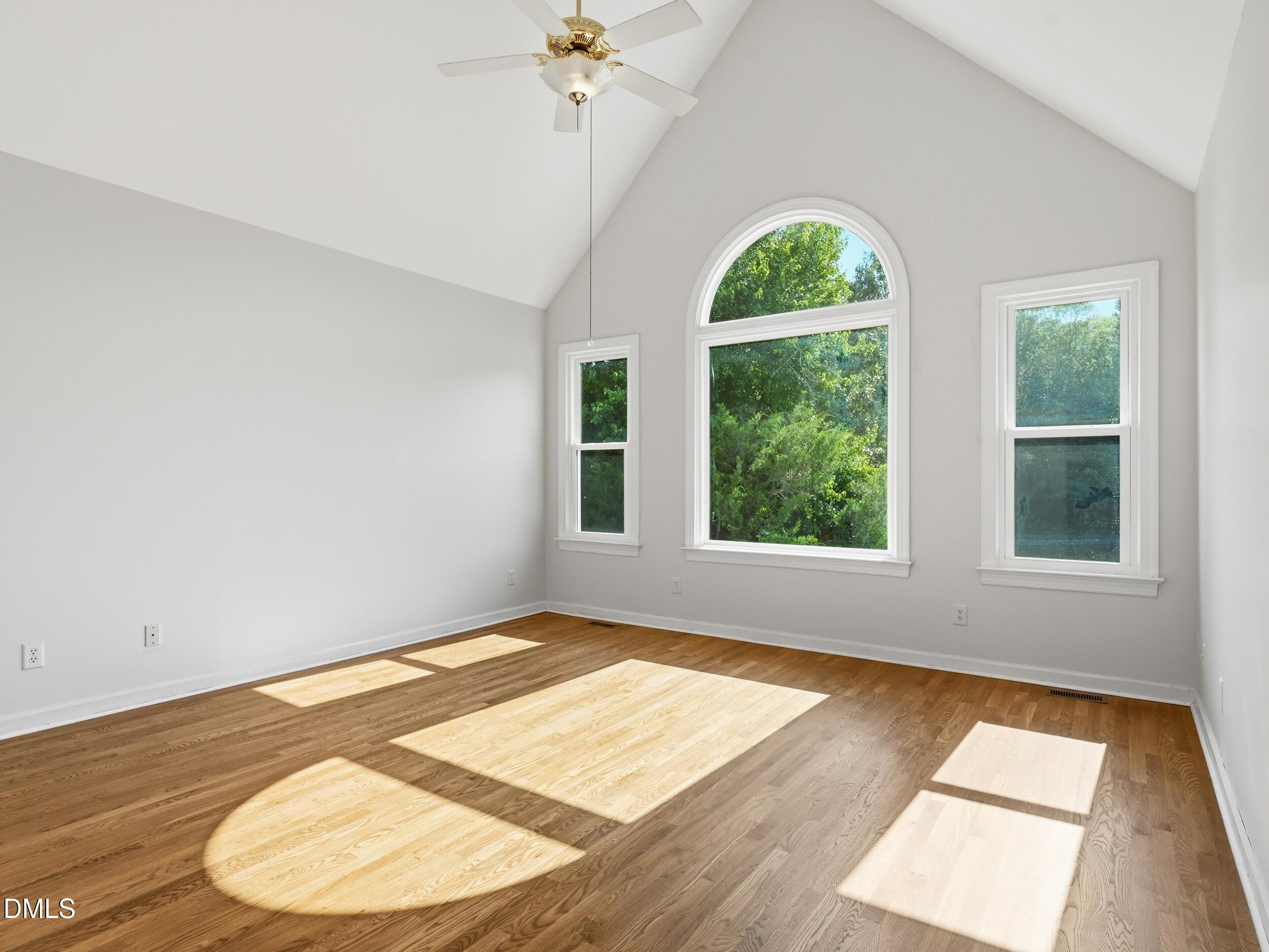 111 Windrock Lane