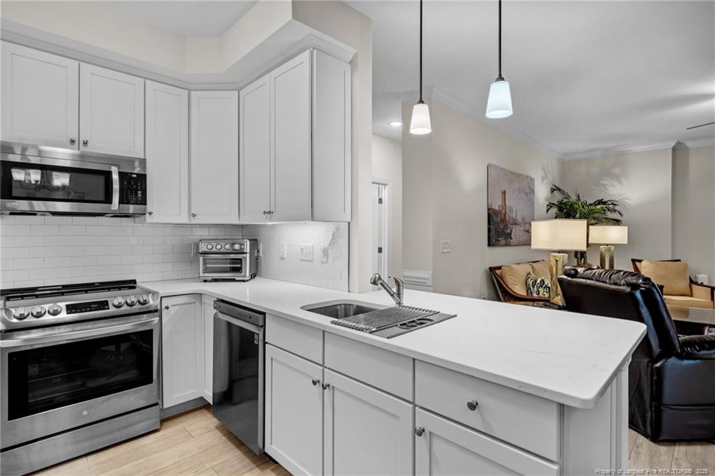 288 Gallery Drive # 204