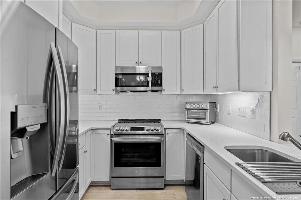 288 Gallery Drive # 204