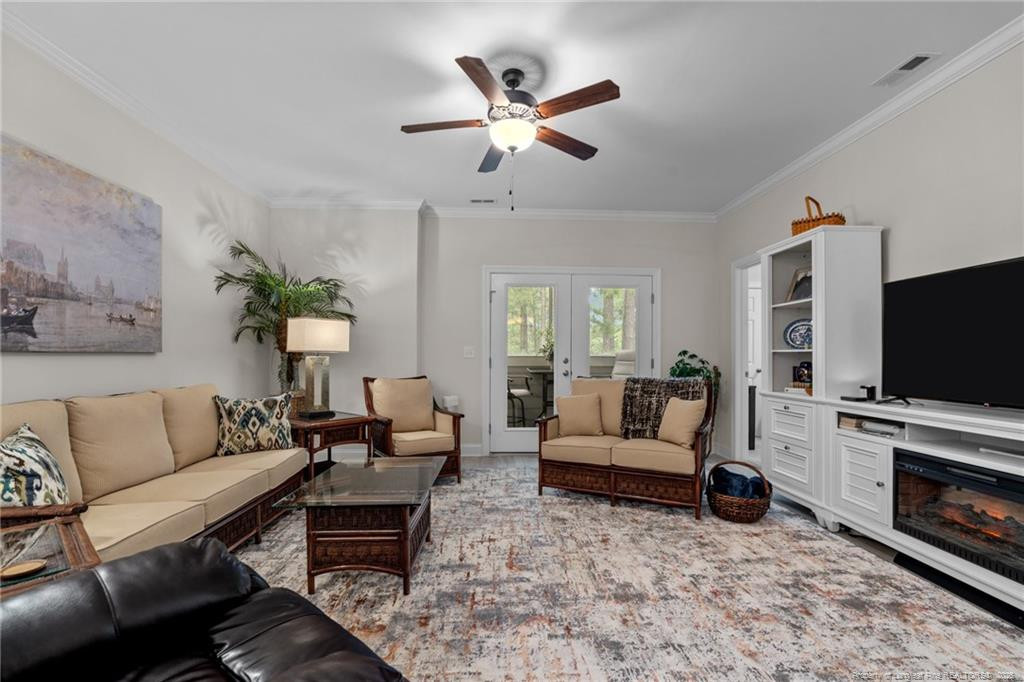 288 Gallery Drive # 204