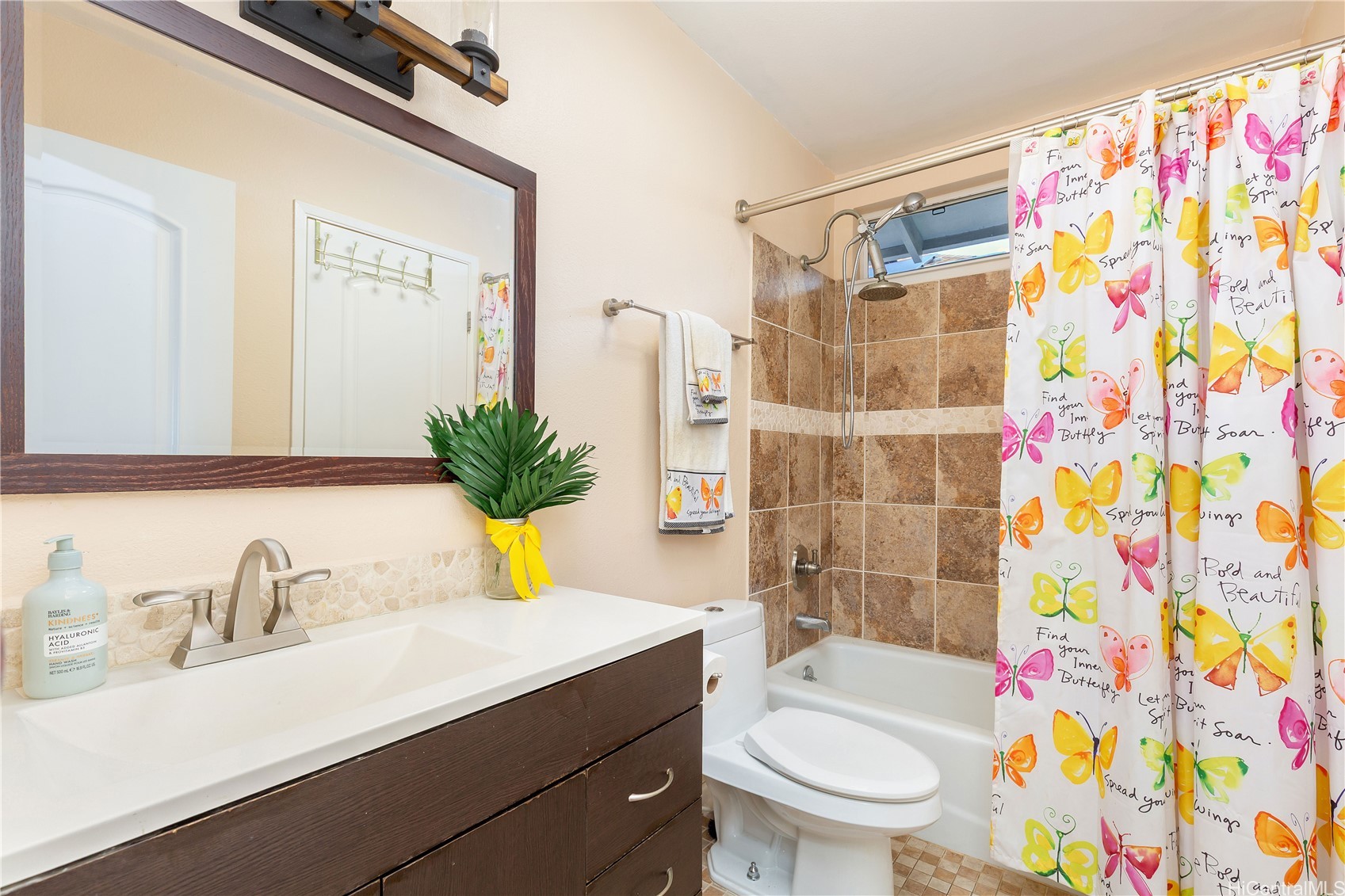 91-1011 Hiluhilu Street