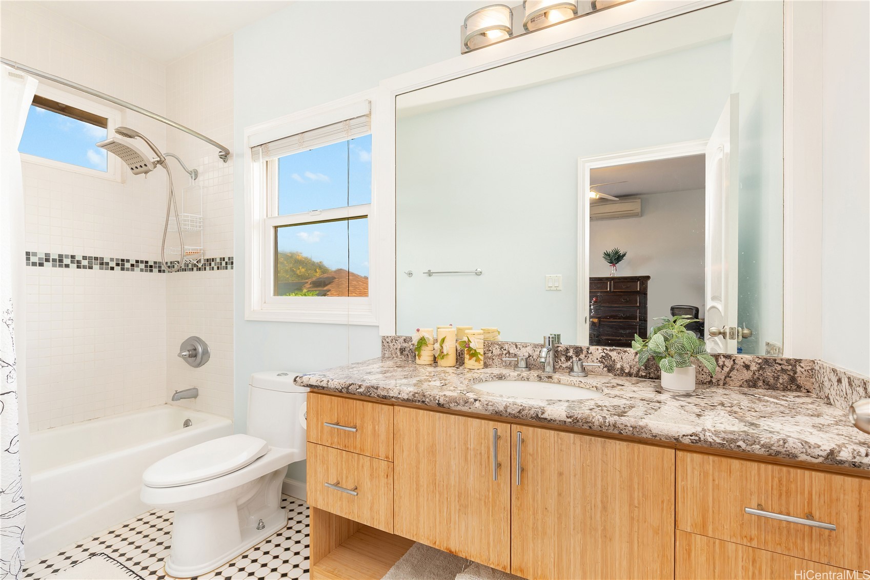 91-1011 Hiluhilu Street