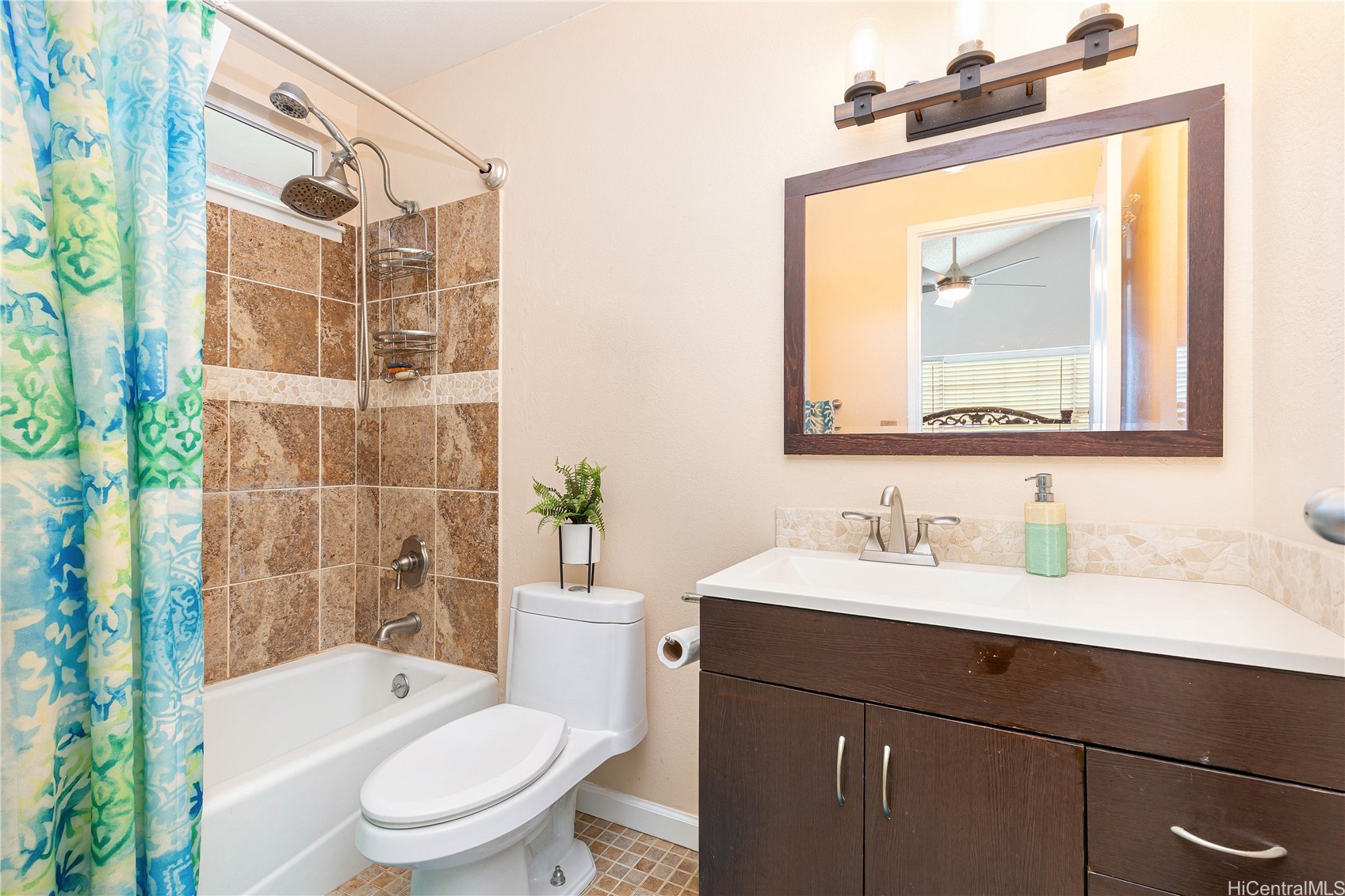 91-1011 Hiluhilu Street