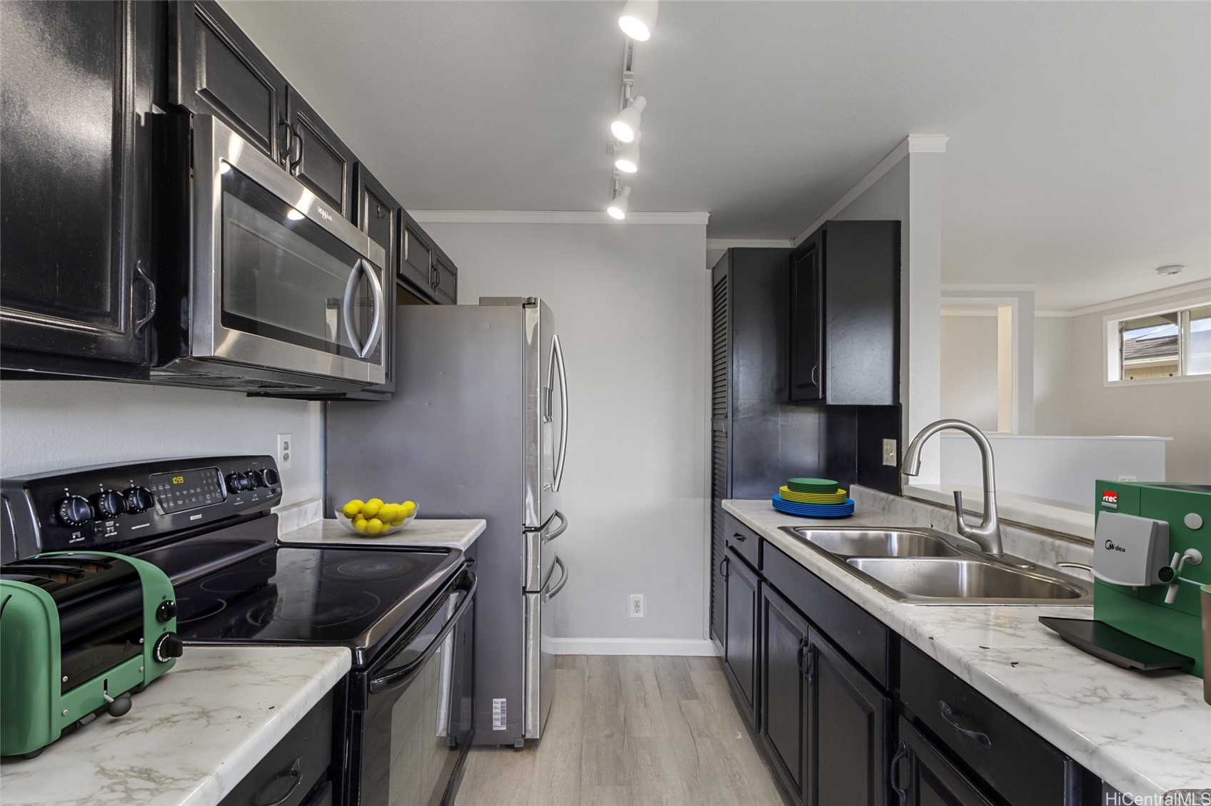 91-1033 Hoomaka Street 66