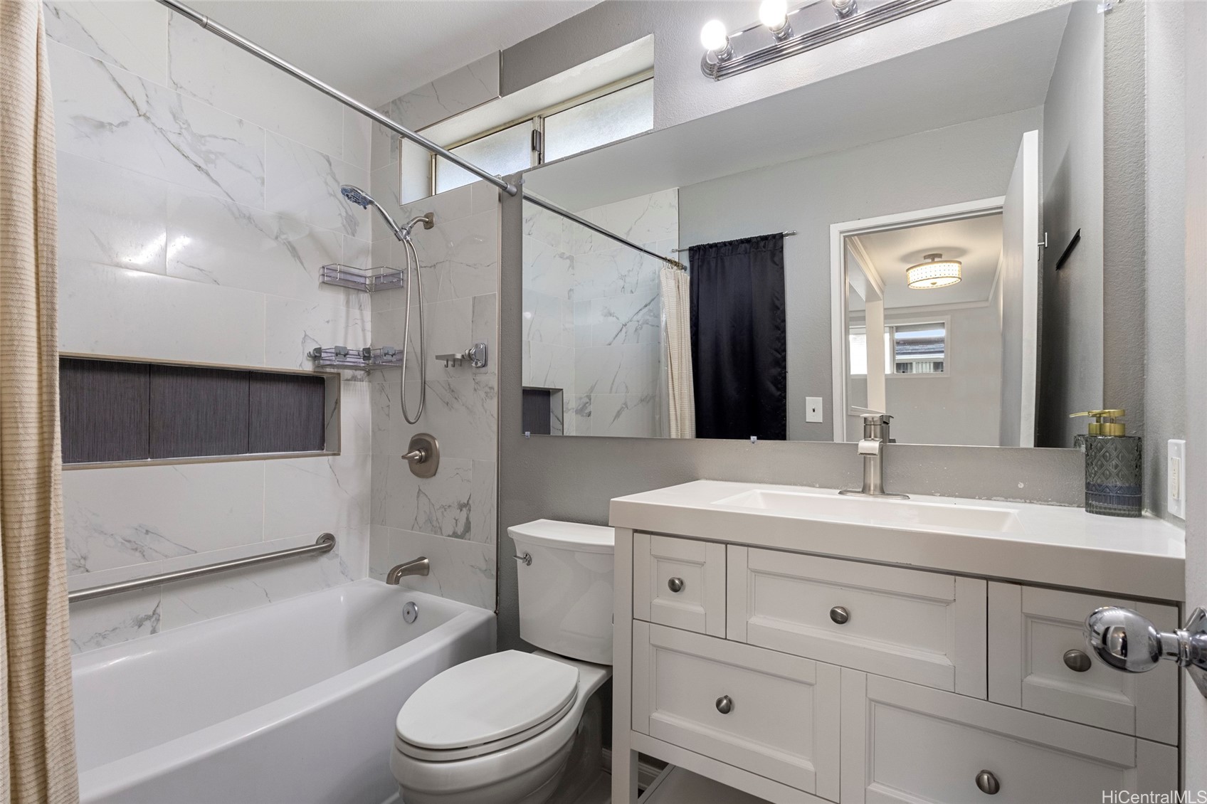 91-1033 Hoomaka Street 66