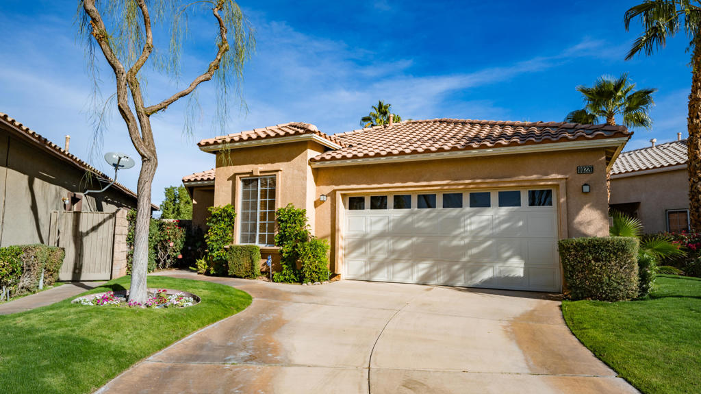 80220 Green Hills Drive