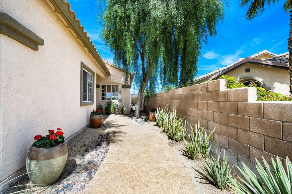 80302 Indian Springs Drive