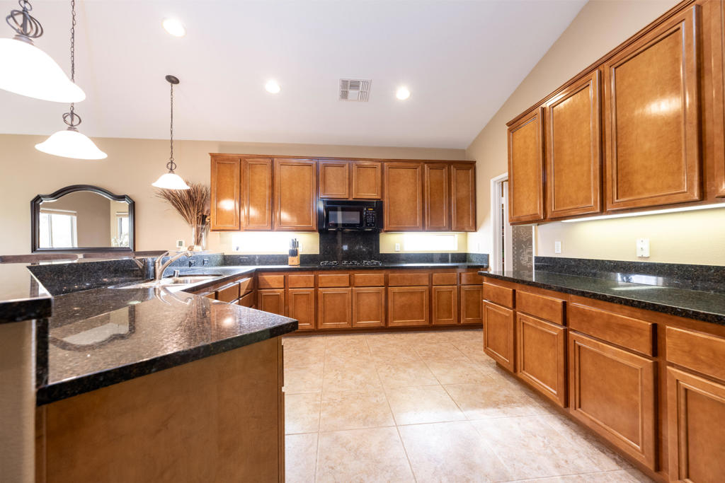 79803 Carmel Valley Avenue