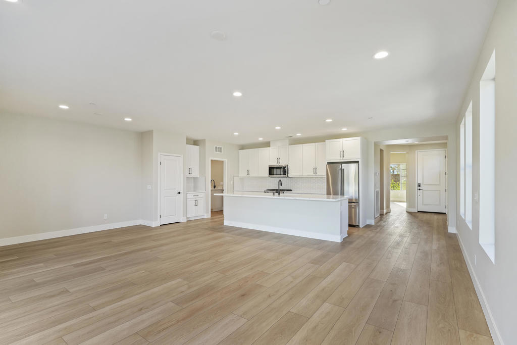 51620 Sidewinder Drive