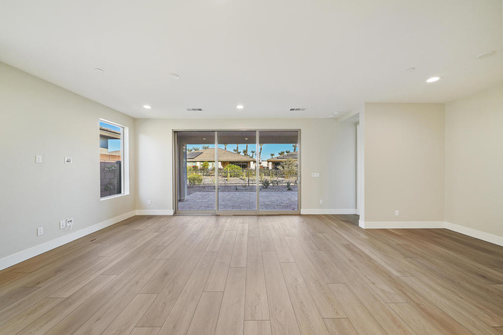 51620 Sidewinder Drive