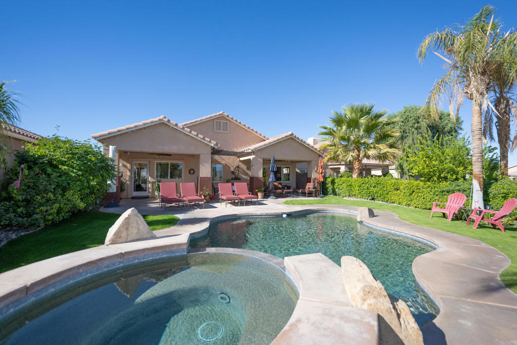 45204 Banff Springs Street