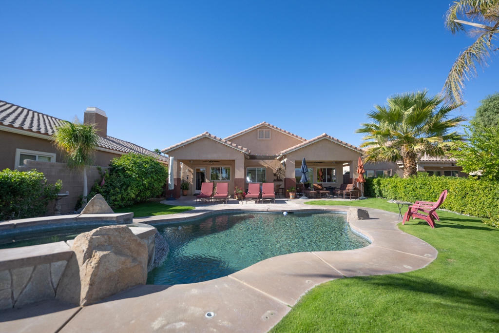 45204 Banff Springs Street