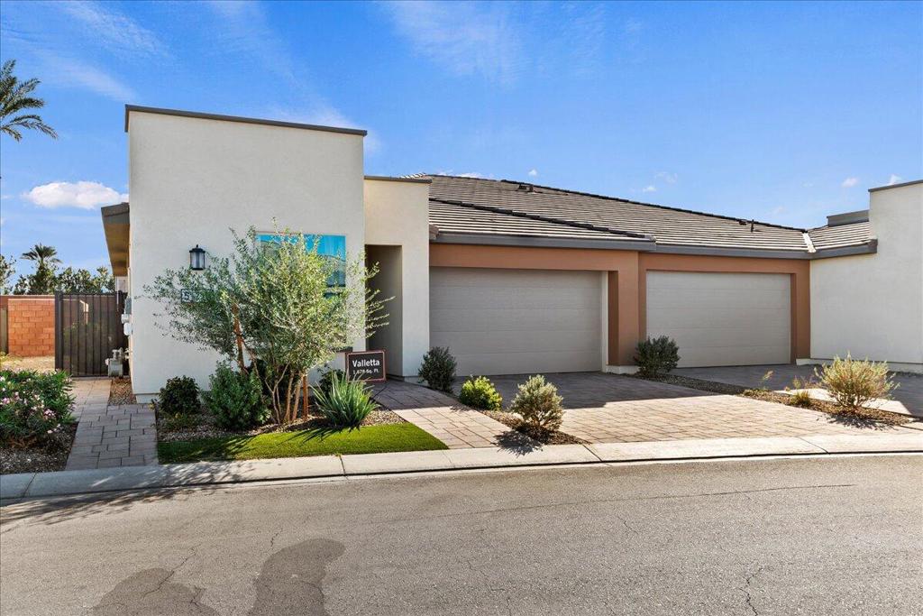 51710 Whiptail Drive