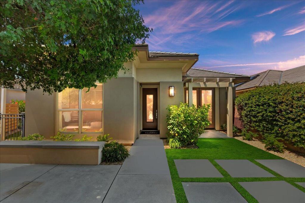 51678 Hawthorne Court