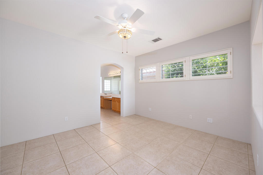 44950 Calle Santa Barbara