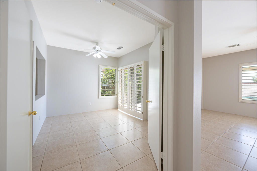 44950 Calle Santa Barbara