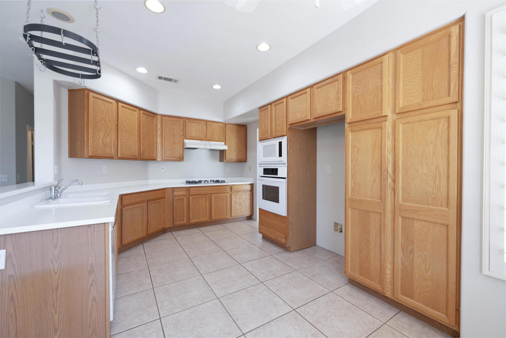44950 Calle Santa Barbara
