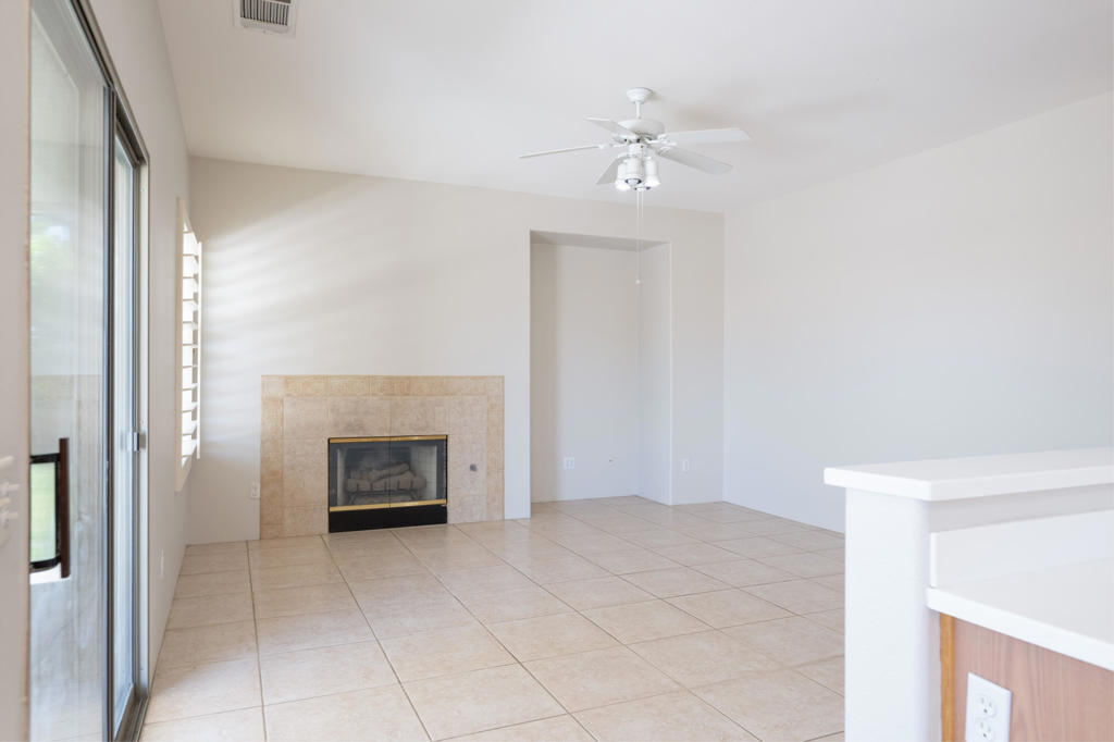 44950 Calle Santa Barbara