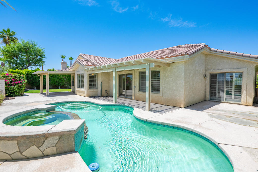 44950 Calle Santa Barbara