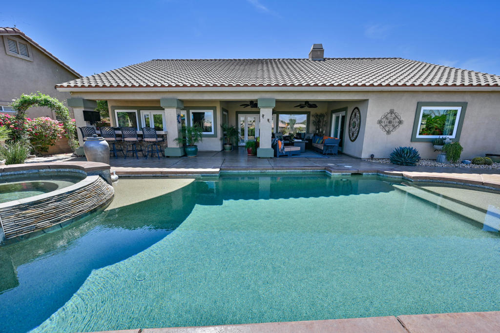 80424 Green Hills Drive