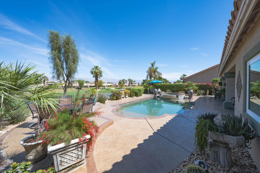 80424 Green Hills Drive