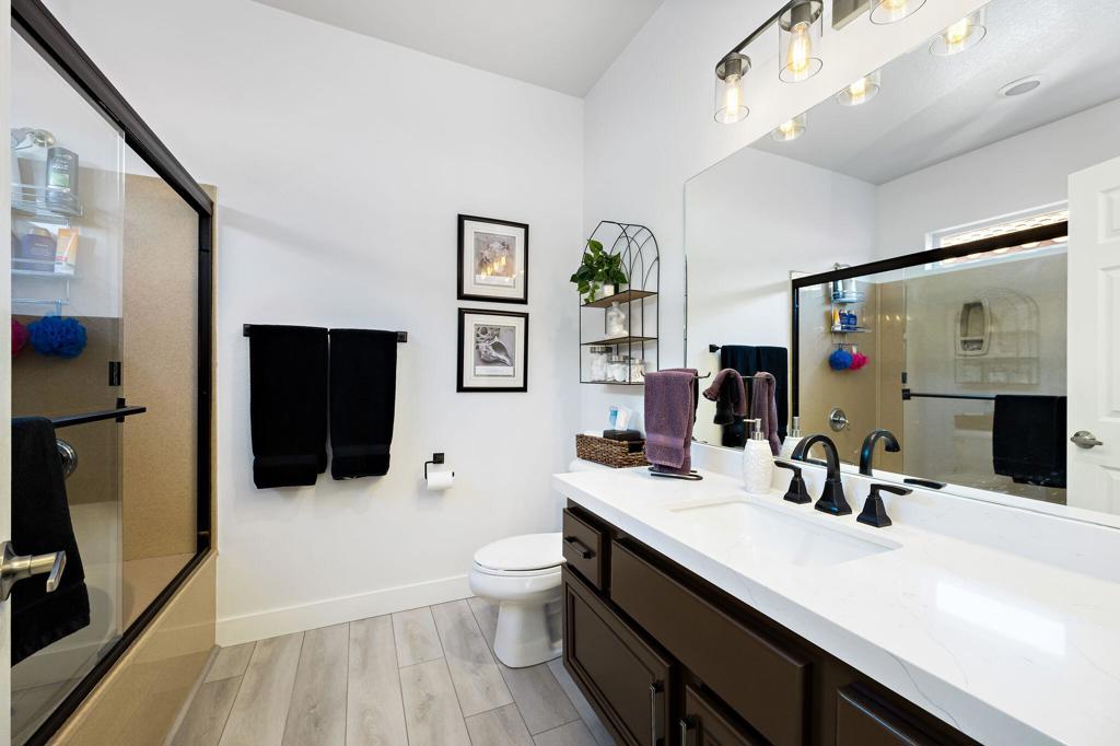 80424 Green Hills Drive