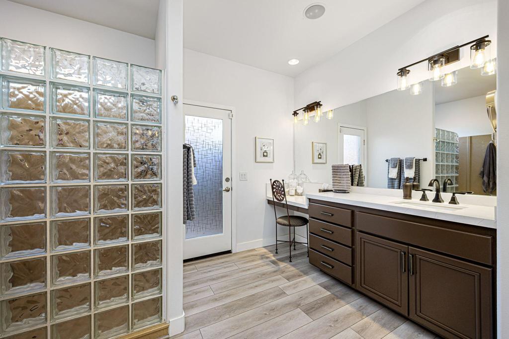 80424 Green Hills Drive