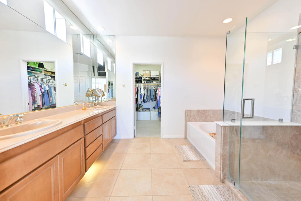 80295 Green Hills Drive