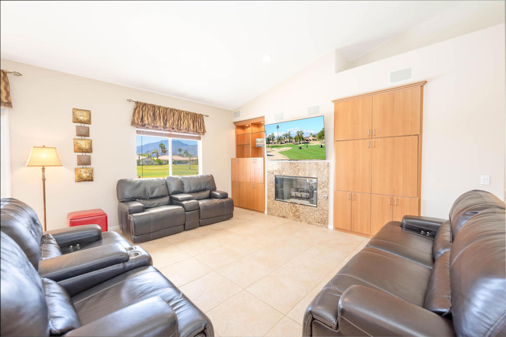 80295 Green Hills Drive