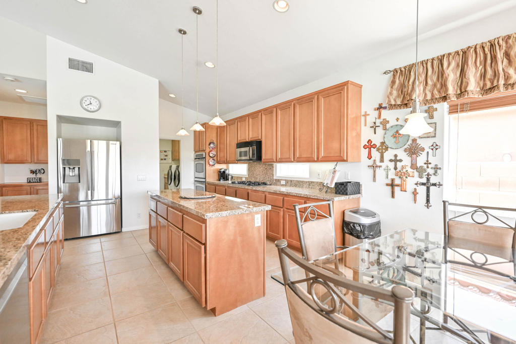 80295 Green Hills Drive